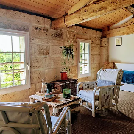 La Belle Verte Bed and Breakfast *